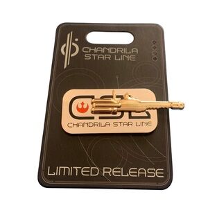 NWT Disney Star Wars Chandra Star Line Limited Release Pin